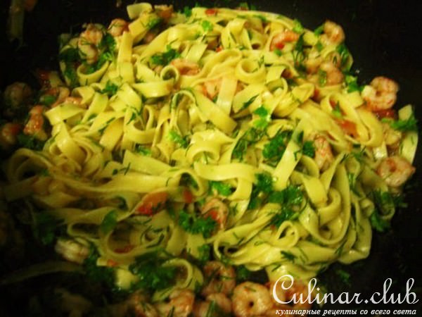 Макароны с креветками