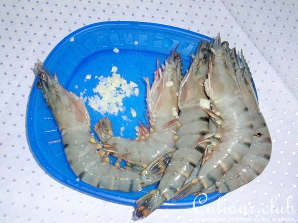 Тушеные овощи с королевскими креветками