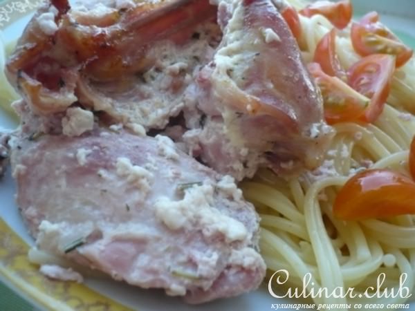 Кролик запеченный в сметане