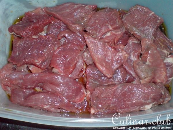 Брошет из маринованой говядины