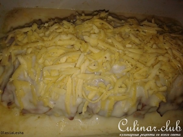 "Голубец"...мясной рулет под нежным сливочным соусом)))