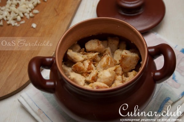 Мясо в горшочке