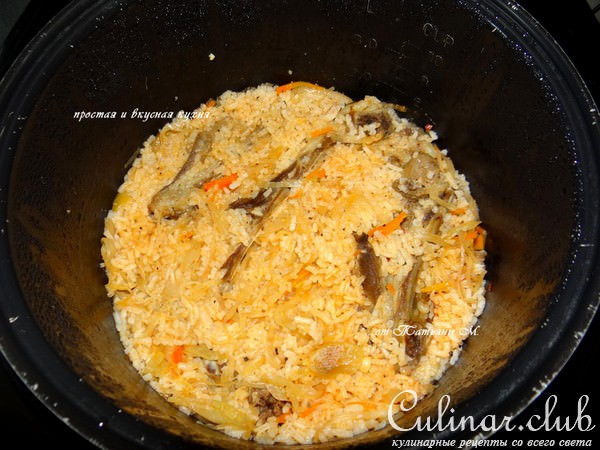 Баранина, тушеная с квашеной капустой и рисом в мульте