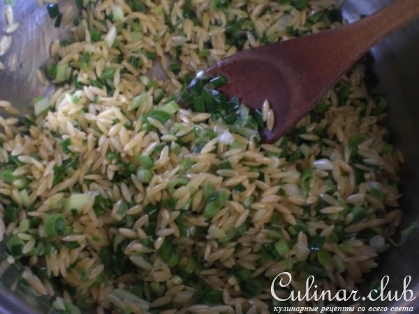 Плечо молодого барашка фаршированное пастой "Орзо", кедровыми орешками и сухофруктами