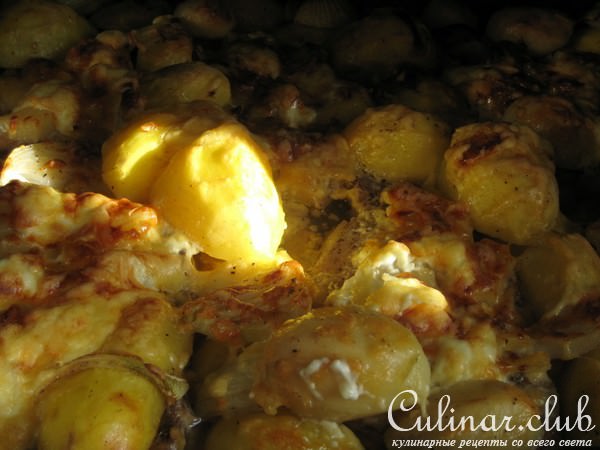 Мясо с ананасами и гарниром