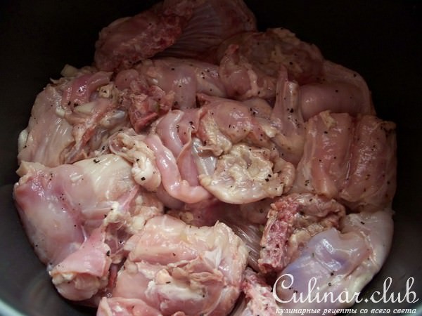 Кролик в сметанном соусе ( рецепт для мульти)