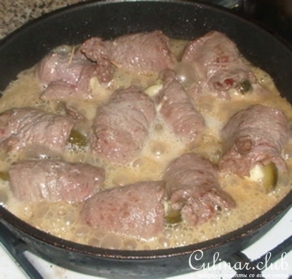Мясные рулетики с начинкой