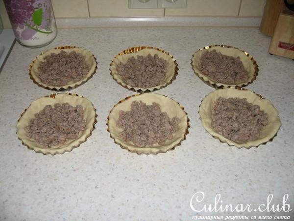 Домашняя мясная пицца