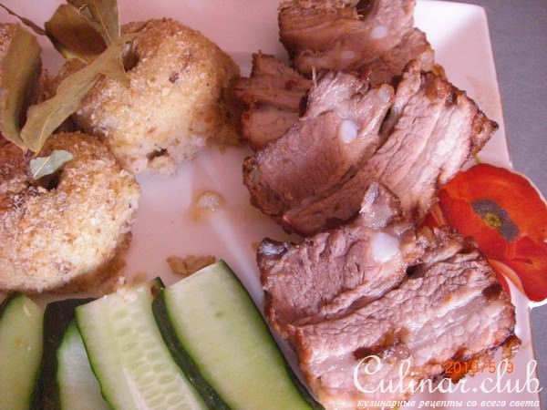 Маринованные рёбрышки с "яблоками печёными"...из картофеля с грибами