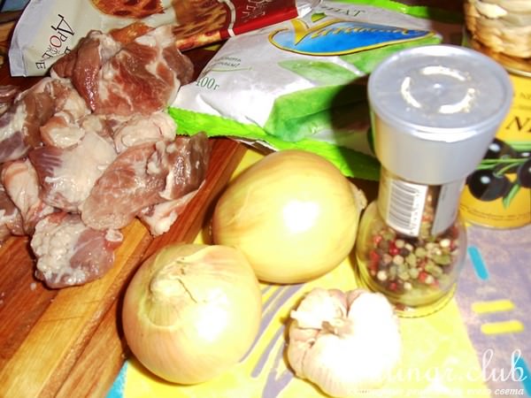 Конвертики с шпинатом, мясом и маслинами+ салат из вешенок (дуэль)