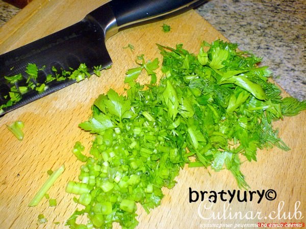 Мясо в маринаде от маслин, тушёное в горшке