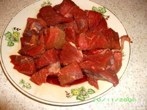 Мясо с грецкими орехами