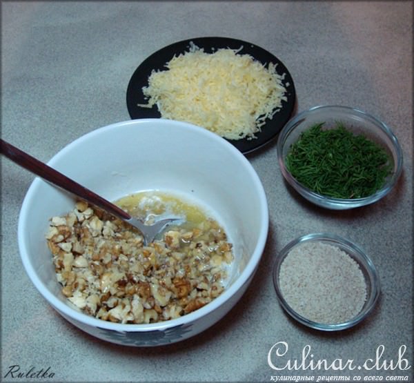 Филе свинины с ореховой крошкой и розмарином.