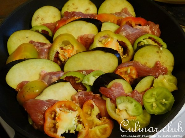 Свинина, тушеная с овощами (очень быстро и очень вкусно!)