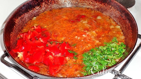Мясные шарики с травами в томатном соусе