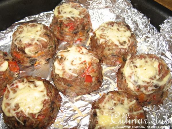 Мясные кексы с наполнителями