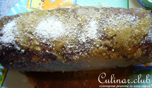 Мясной рулет из двух видов мяса
