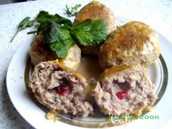 Котлеты с брусникой (мой вариант)