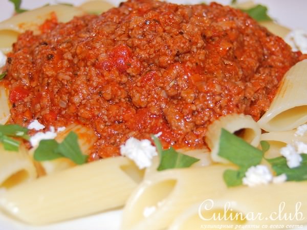 Пенне с соусом болоньезе. (Мои небольшие изменения)