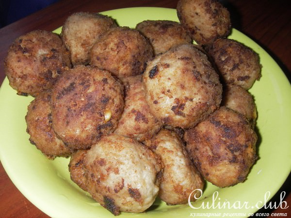 Фузилли с мясными шариками