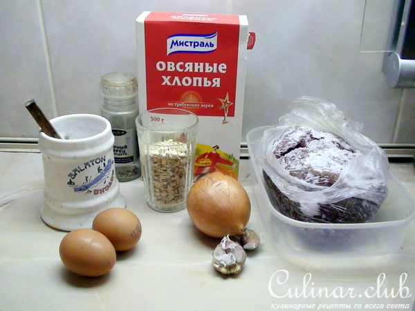 Мясные «пальчики» в панировке из овсяных хлопьев.