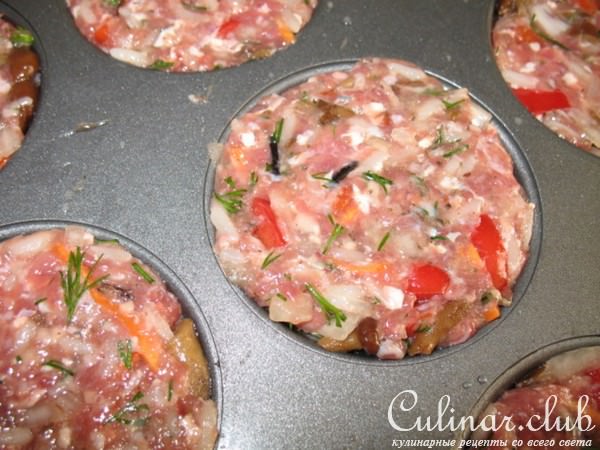 Мясные кексы с наполнителями