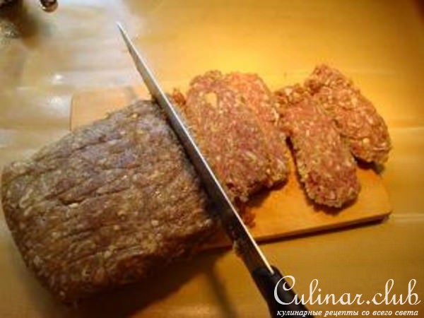 Мясо рубленное замороженное под соусом Горгонзола