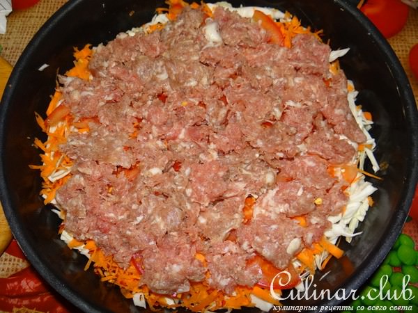 Заливной пирог с капустой и фаршем