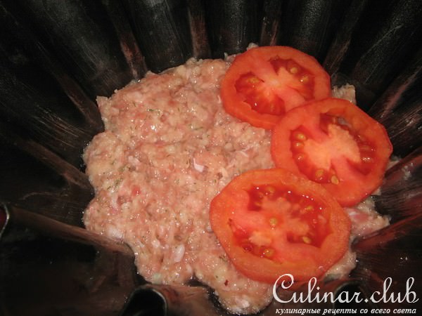 Террин из индюшки с помидорами и сыром.