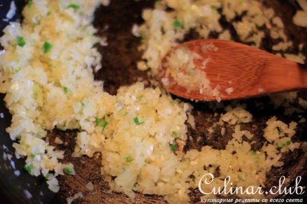 Мусака с говядиной, баклажанами и классическим соусом "Бешамель"