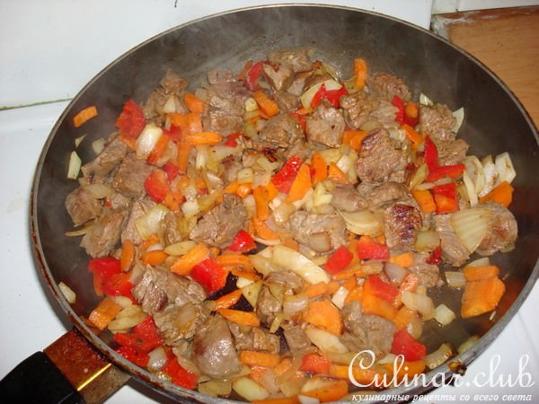 Чили кон корне