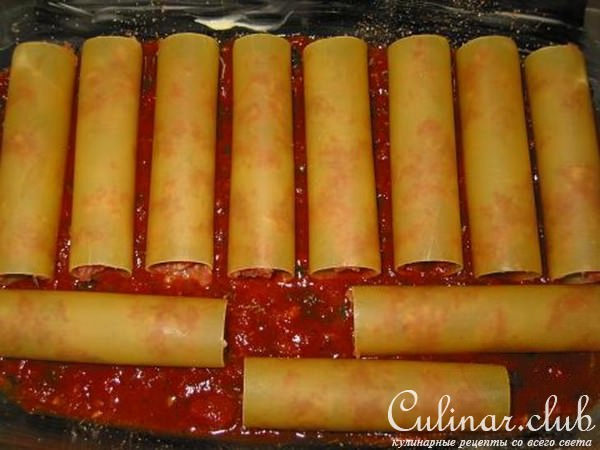каннеллони под томатным соусом