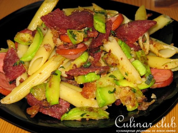 Паста с "колбасными обрезками" (вариант)