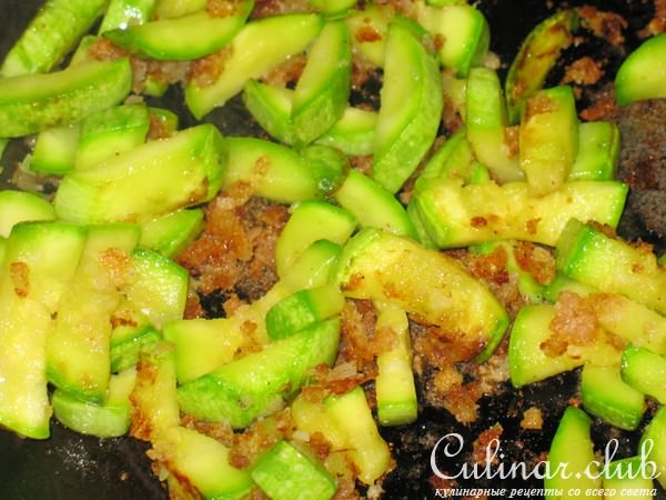 Паста с "колбасными обрезками" (вариант)
