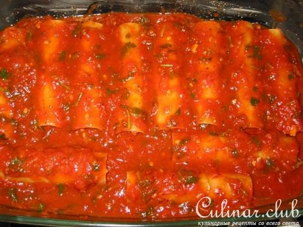 каннеллони под томатным соусом