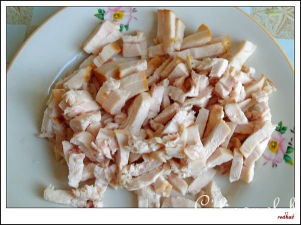 Макароны с овощами и куриной грудкой