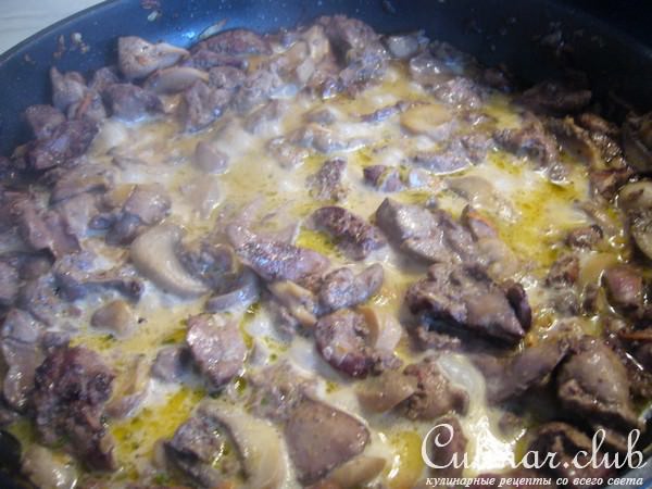 Клeкцки по-швабски (Sptzle) с печеночно-грибным рагу