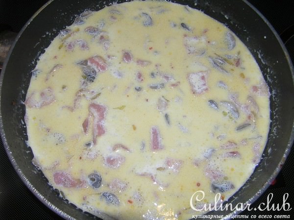 Паста с брокколи и беконом