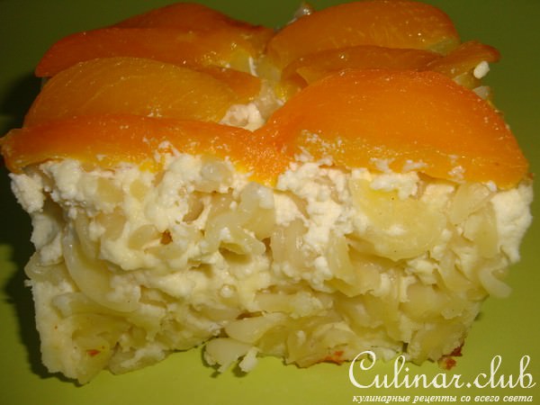 Макаронная запеканка с творогом и персиками(для малышей)