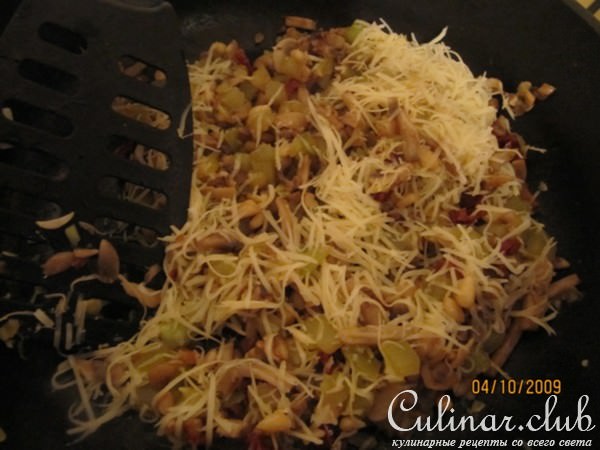 Каннеллони с цуккини, грибами и кедровыми орешками
