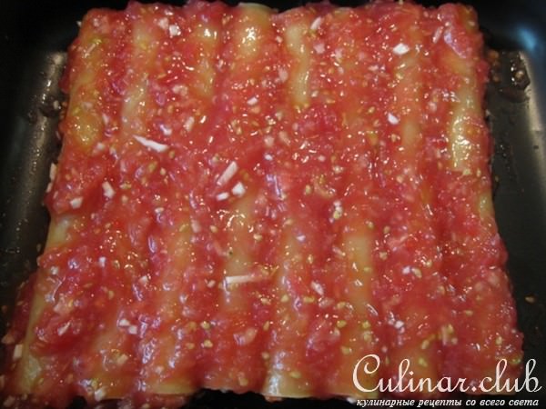 Каннеллони с карбонатом и томатами