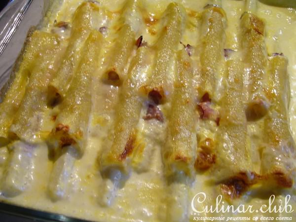 Каннеллони со спаржей и ветчиной