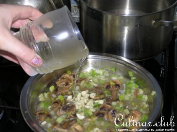 Нежные равиоли с курицей и сельдереем