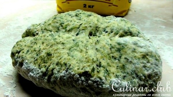 Домашняя чесночно-шпинатная лапша под чесночно-медовым соусом (с креветками).
