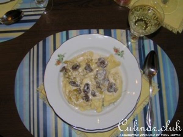 Нежные равиоли с курицей и сельдереем