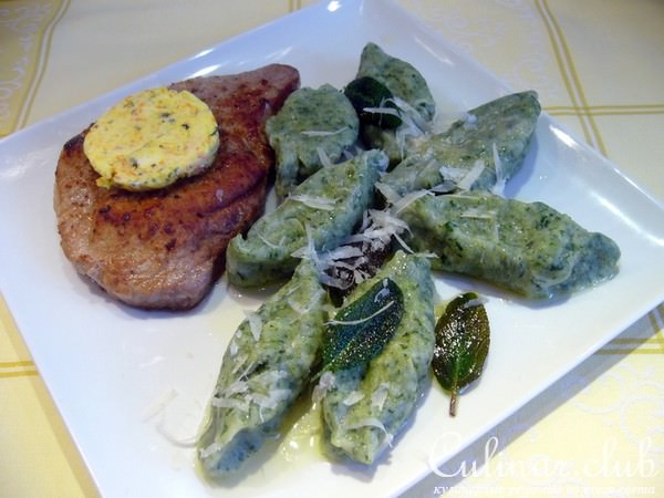 Malfatti (сырно-шпинатные ньокки-неряхи) со сливочным маслом и шалфеем