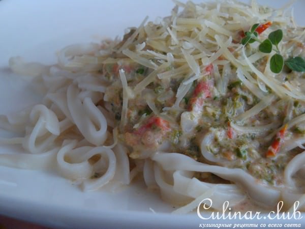 Паста(любые макароны) в сливочном соусе.Просто и супер вкусно!