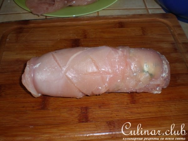 Куриный рулет со шпинатом и фетой