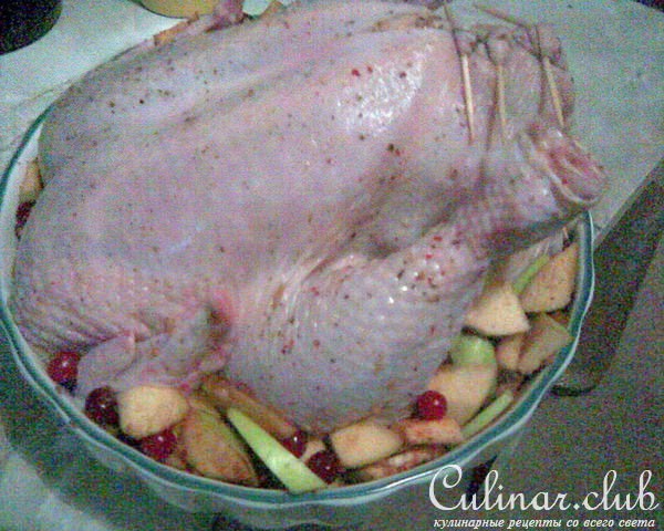 Курица с айвой и клюквой