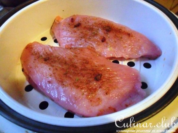 Паровая индейка с овощами